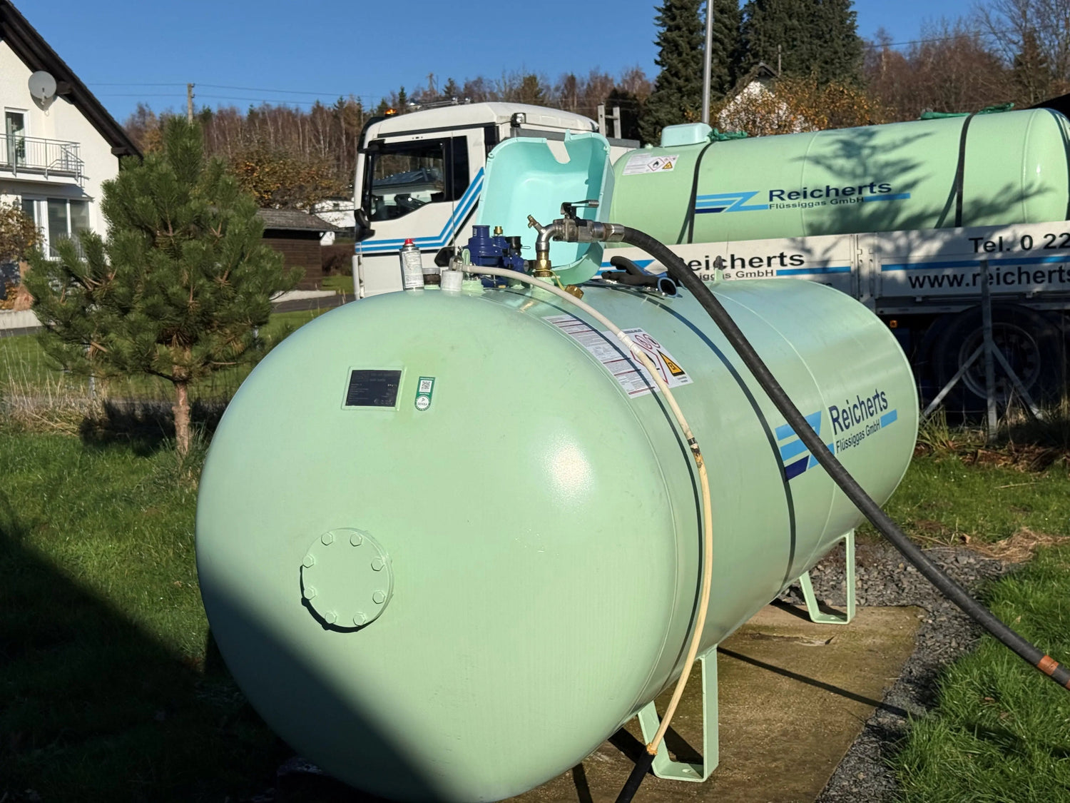 Gastank für Flüssiggas: Kostenübersicht für Kauf, Miete, Installation - Reicherts Flüssiggas GmbH