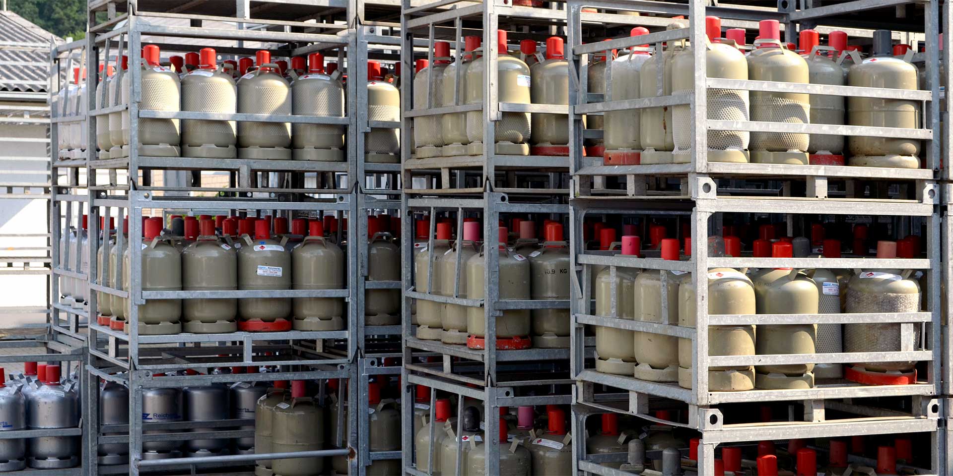 Gasflaschen Lagerung auf Paletten für den Transport